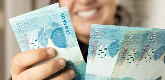 Esta-profissao-pode-trazer-dinheiro-poder-e-seguranca-para-quem-a-exerce-televendas-cobranca-3