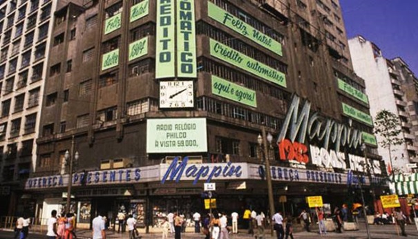 Mesbla-mappin-arapua-e-jumbo-eletro-o-que-aconteceu-com-as-grandes-lojas-que-bombaram-nos-anos-80-televendas-cobranca-3
