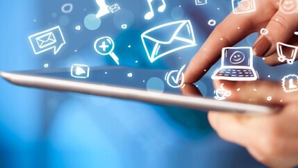 Sete-em-cada-10-brasileiros-contratam-produtos-financeiros-por-canais-digitais-televendas-cobranca-1