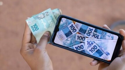 Dinheiro móvel ultrapassa 2 bilhões de contas no mundo-televendas-cobranca-1