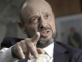 Inss-pode-perder-papel-de-intermediacao-de-descontos-e-emprestimos-consignados-televendas-cobranca-1