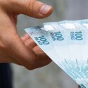 Credito-impulsiona-e-indicador-de-consumo-volta-a-subir-aponta-cnc-televendas-cobranca-1