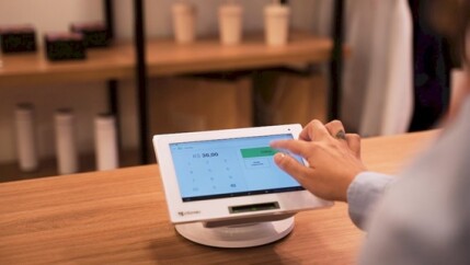 Clover-Sicredi disponibiliza solução de pagamento com gestão inteligente de PDV-televendas-cobranca-1