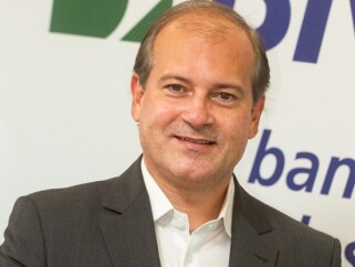 Em-bancos-de-fomento-credito-a-medias-empresas-ganha-forca-televendas-cobranca-1