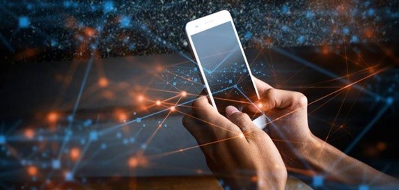 61%-dos-latino-americanos-acessam-o-banco-pelo-celular-todo-dia-ou-quase todo dia-televendas-cobranca-1