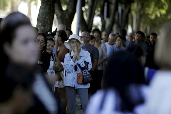 A-fila-do-pao-e-o-dilema-do-credito-televendas-cobranca-1