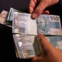 Aperto-no-orçamento-leva-brasileiros-a-buscar-renda-extra-e-maioria-diz-não-conseguir pagar contas, aponta Datafolha-televendas-cobranca-1