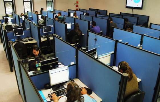 Sem-ferias-e-atingidos-na-cara-com-tortas-sete-detidos-por-exploracao-em-call-center-espanhol-televendas-cobranca-1
