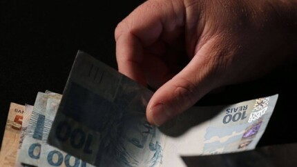 Empresas-renegociam-r-670-bi-em-dividas-televendas-cobranca-1