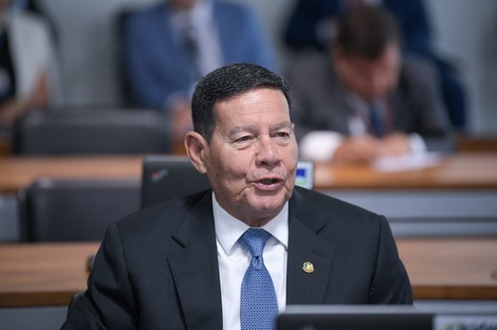 Senado-aprova-a-proibicao-de-telemarketing-de-venda-por-robos-televendas-cobranca-1