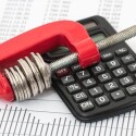 Setor-bancario-ve-risco-de-alta-no-custo-do-credito-com-desenrola-para-adimplentes-televendas-cobranca-1