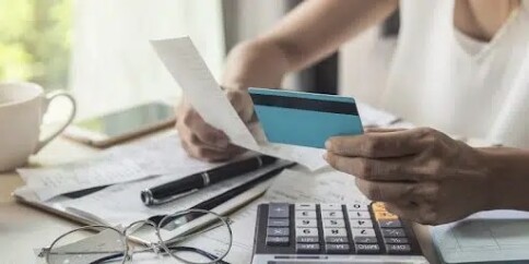 Classe-media-alta-e-o-colapso-silencioso-das-dividas-bancarias-televendas-cobranca-1