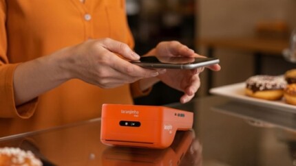 Laranjinha-POS0com-assistente-de-voz-do-Itaú-está disponível para toda a base de clientes do banco-televendas-cobranca-1