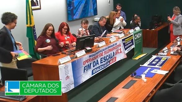 Trabalhadores de teleatendimento cobram regulamentação da profissão-televendas-cobranca-1