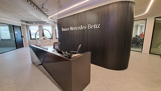 Banco-Mercedes-Benz celebra 30 anos no Brasil-televendas-cobranca-1