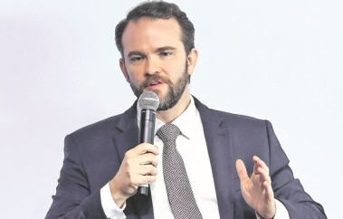 Cerca-de-5-milhoes-de-contas-estao-impedidas-de-acessar-bets-no-pais-por-causa-do-desenrola-diz-durigan-televendas-cobranca-1