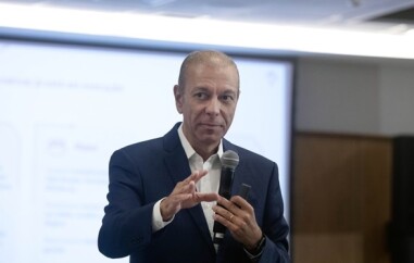Estamos-distantes-diz-CEO-do-Bradesco-sobre-chance-de-aderir-ao-Desenrola-Adimplentes-televendas-cobranca-1