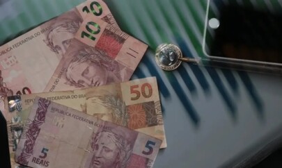 O-Labirinto-do-Calote-Por-Que-o-Mercado-e-Crédito-no-Brasil-Travou-em-2026-televendas-cobranca-1