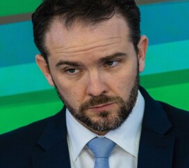 Governo-abre-amanha-chamamento-de-bancos-e-fidcs-para-o-desenrola-30-diz-durigan-televendas-cobranca-1